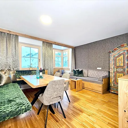 Aparthotel Bernhof-3